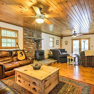 Thompson Home With Deck And Pond, 8 Mi To Elk Mountain Exterior photo