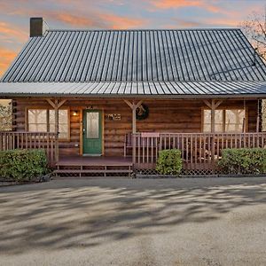 Five-Bedroom House Sevierville Exterior photo