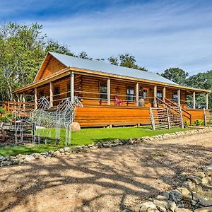 Willa Cozy New Braunfels Family Cabin With Porch And Views! Exterior photo
