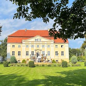 Pałac Henryków Szprotawa Exterior photo