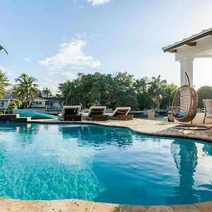 Willa Waterfront With Dock, Grace Harbor By Rovetravel Fort Lauderdale Exterior photo