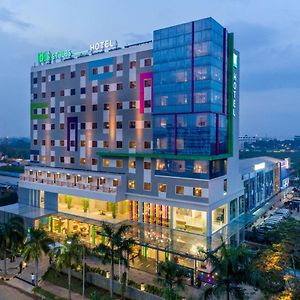 Hotel Ibis Styles Cikarang Exterior photo