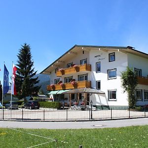 Naturparkhotel Florence Weißenbach am Lech Exterior photo