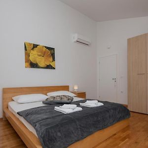 4 Bedroom Amazing Home In Vinjani Donji Imotski Exterior photo