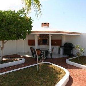 Beach Family Home With Parking Campo Del Medio Exterior photo