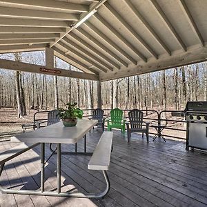 Willa Broken Bow Getaway Covered Deck, Grill And Fire Pit Exterior photo
