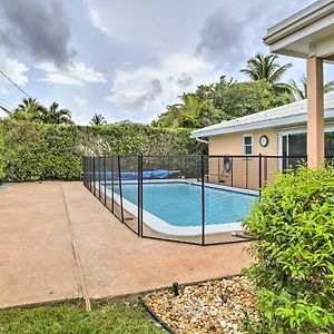 Riviera Beach Vacation Home With Pool Walk To Beach Exterior photo