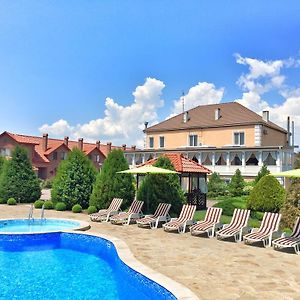 Veles Hotel Fontanka Exterior photo