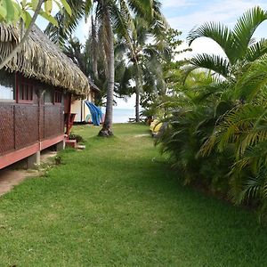 Hotel Fare Aute Beach Vaianae Exterior photo