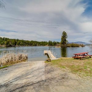 Quiet Republic Cabin With Lake Views! Exterior photo