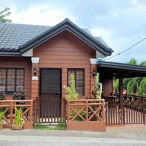 Willa Family-Friendly Cabin Hideaway, Alfonso Tagaytay Exterior photo