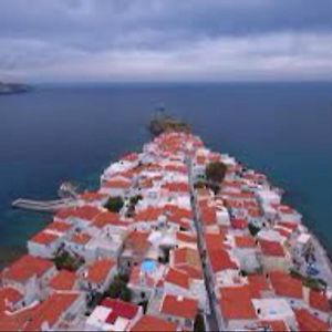 Willa Sommaripa Loft In Andros Old Town Exterior photo