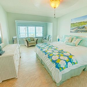 Apartament Gorgeous Ocean Views! Welcome To Bella Breeze! Beachfront 2Br 2Ba Sion Farm Exterior photo