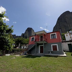 Apartament Fani'S House Under Meteora Kastraki Exterior photo