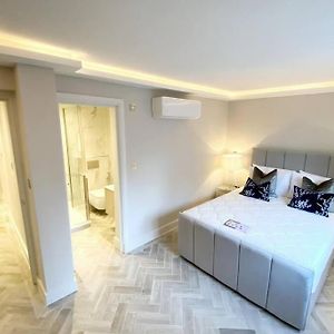 Apartament 39 Steps To Harrods 2 Beds With Ac Londyn Exterior photo