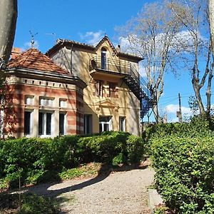 Bed and Breakfast Gite Du Parc A Langel Armissan Exterior photo