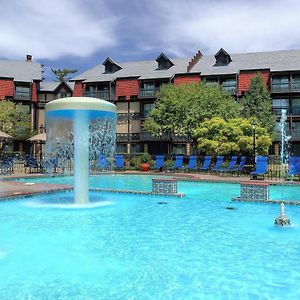 Hotel Sheraton Westport Lakeside Chalet Maryland Heights Exterior photo