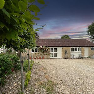 Willa Whitley Coach House Exterior photo