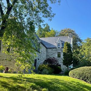 Bed and Breakfast Manoir Medieval Du XV Ieme Siecle Minihy-Tréguier Exterior photo