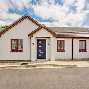 Pink Puffin Cottage Templeton  Exterior photo