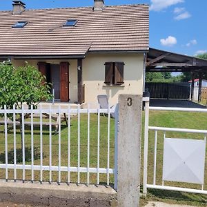 Maison Proche Viaduc De Garabit Loubaresse  Exterior photo