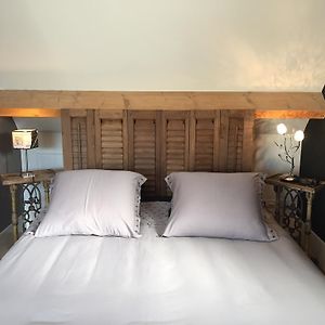 Bed and Breakfast Beausejour-Porte De Versailles Expo Issy-les-Moulineaux Room photo