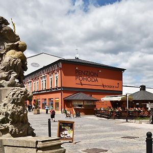 Hotel Penzion Pohoda Trutnov Exterior photo