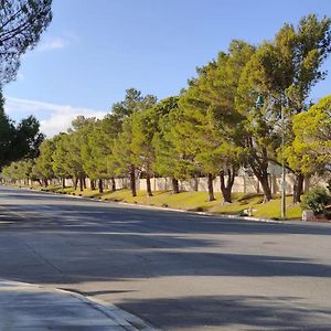 Nice Private Room Close To Red Rock & Las Vegas Strip Exterior photo