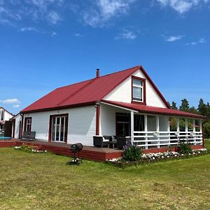 Willa Robadeli Holiday House Remniku Exterior photo