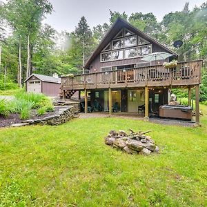 Willa Pet-Friendly Tolland Cabin With Private Hot Tub! Exterior photo