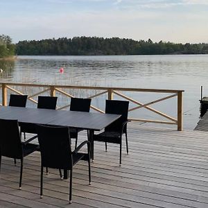 Willa Waterfront House With Jacuzzi & Jetty In Sztokholm Exterior photo