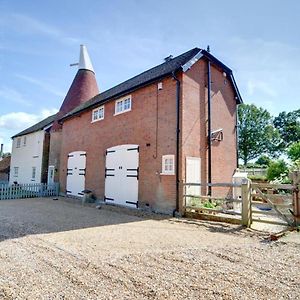 Willa The Coach House Biddenden Exterior photo