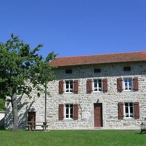 Willa Gite Familial Avec Jardin, Proche De Vichy, 4 Chambres, Draps Inclus, Animaux Acceptes - Fr-1-489-188 La Guillermie Exterior photo