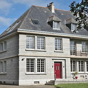 Hotel Manoir De Kerguestenen Gestel Exterior photo