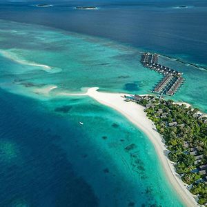 Four Seasons Resort Maldives At Landaa Giraavaru Baa Atol Exterior photo