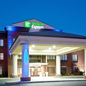 Holiday Inn Express & Suites Shelbyville, An Ihg Hotel Exterior photo