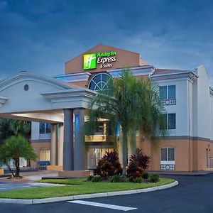 Holiday Inn Express & Suites Tavares By Ihg Exterior photo