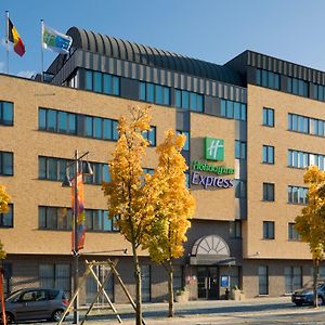 Holiday Inn Express Hasselt By Ihg Exterior photo