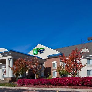 Holiday Inn Express Hotel & Suites Waterford, An Ihg Hotel Exterior photo