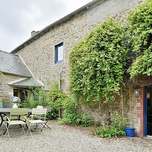 Willa L'Aberma - Maison A La Campagne Au Fil De L'Eau Saint-Lormel Exterior photo