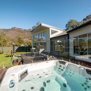 Heath House Luxury Halls Gap Accommodation Exterior photo