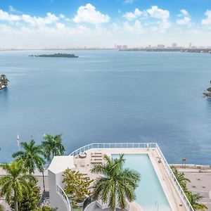 Lunabase Waterfront Paradise Miami Exterior photo