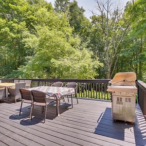 Willa Lakefront New York Abode With Deck, Grill And Fire Pit Mahopac Exterior photo