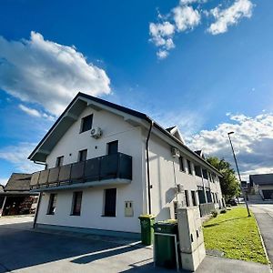 Perfect Place Apartments Kranj Exterior photo