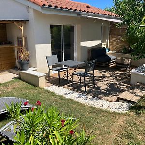 Willa Gite Bambou Avec Piscine Saint-Andeol-le-Chateau Exterior photo