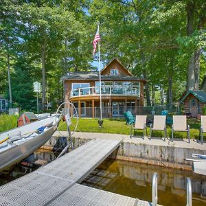 Lakefront Cadillac Retreat With Sauna And Boating! Exterior photo
