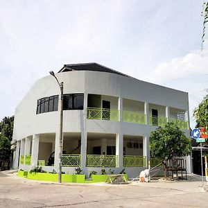 Capital O 92804 La Tansa Syariah Hotel Cibeber Exterior photo