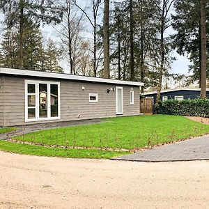 Willa Well-Kept Chalet With Dishwasher, On A Holiday Park In The Middle Of De Veluwe Ede Exterior photo