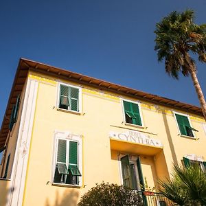 Hotel Cynthia Finale Ligure Exterior photo