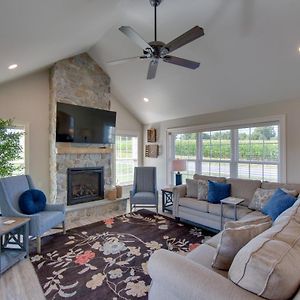 Willa Gorgeous Ronks Retreat Patio, Grill And Fireplace! Exterior photo